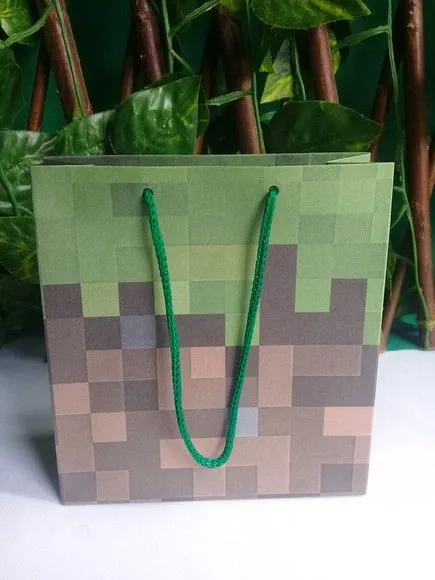 Sacolinha Mini N°03 - 14x13x6 personalizada - alça de cordão -10 unidades